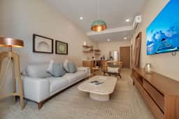 Spacious 2BR Ground-Floor Stay in Las Arenas | Ideal for Families