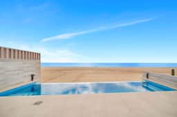 Three Bedroom Ocean Front Residence with Pool