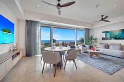 Three Bedroom Ocean Front Residence with Pool