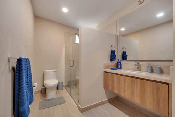 Modern Coastal Escape | Upper 2BR | Gated Community