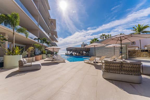 One Bedroom Pool View with Plunge Pool