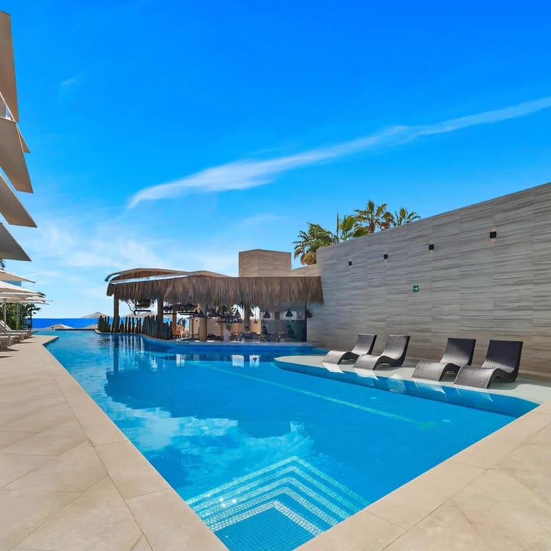 One Bedroom Pool View with Plunge Pool