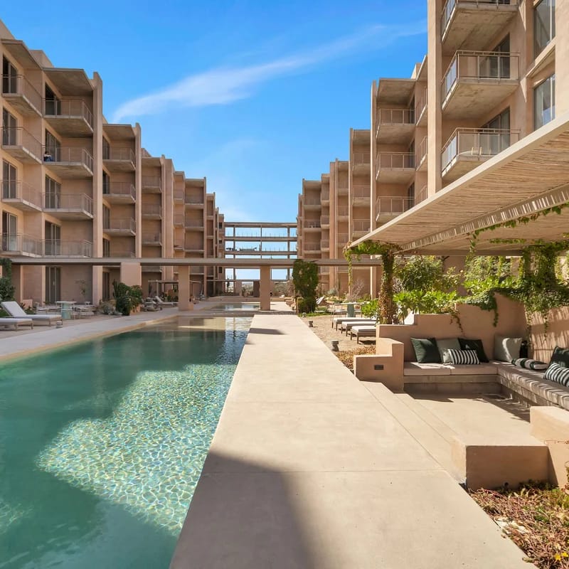 Stylish Condo with Pool, Fast Wi-Fi & Gated Security